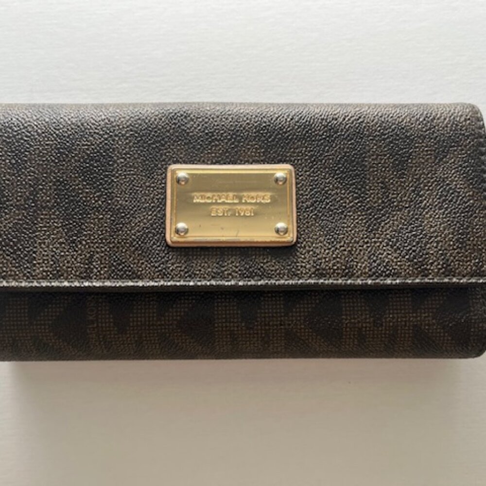 Michael Kors MK Signature Monogram Wallet with Gold Tone Plate Logo & Pullout